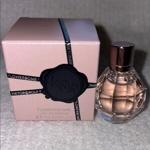 Viktor & Rolf Flowerbomb Travel Size